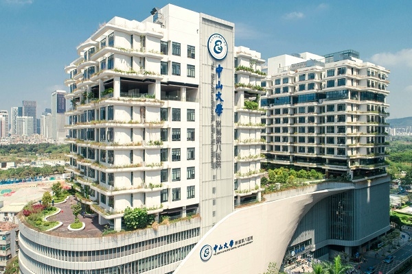 我司為中山大學(xué)附屬第八醫(yī)院潔凈區(qū)高效過濾器更換項(xiàng)目順利完工